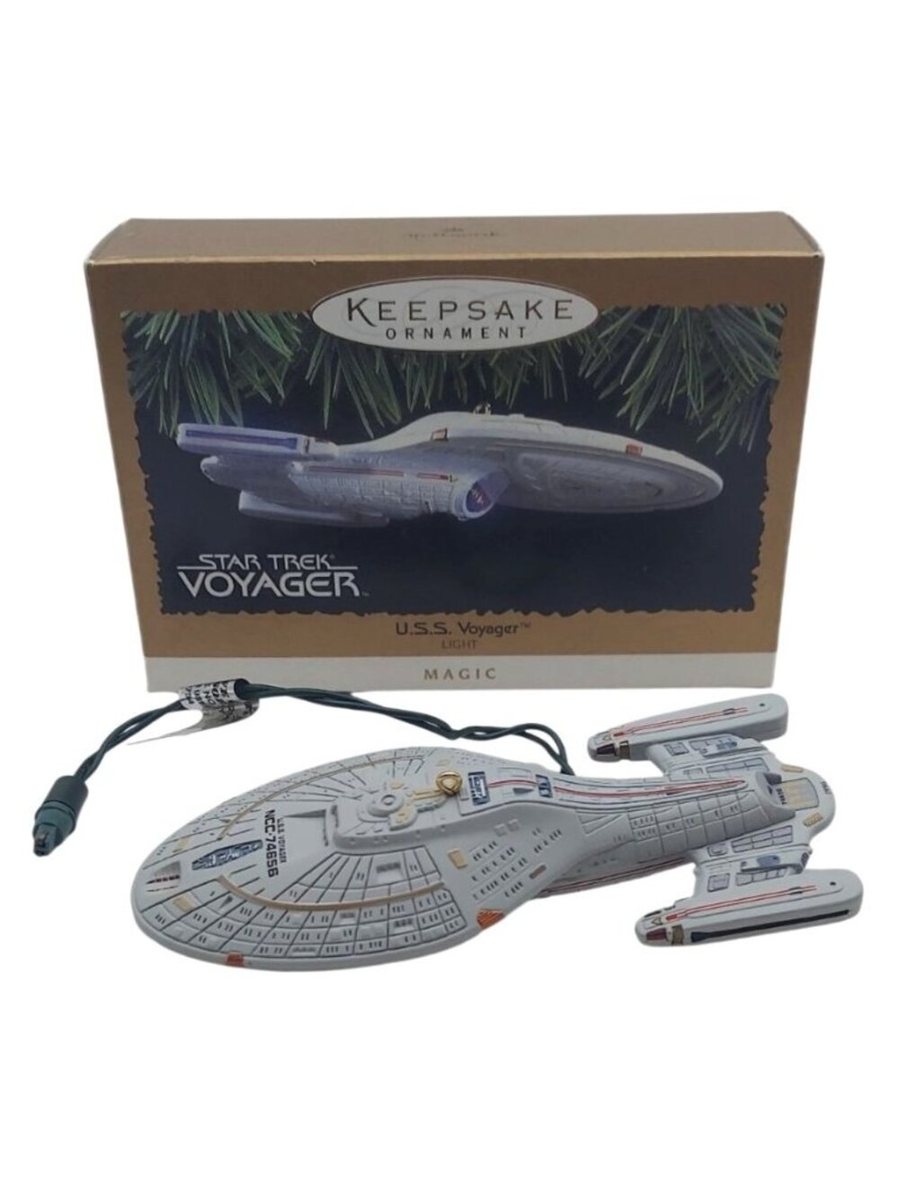 Star Trek U.S.S. Voyager 1996 Hallmark Keepsake Ornament Original Box Christmas